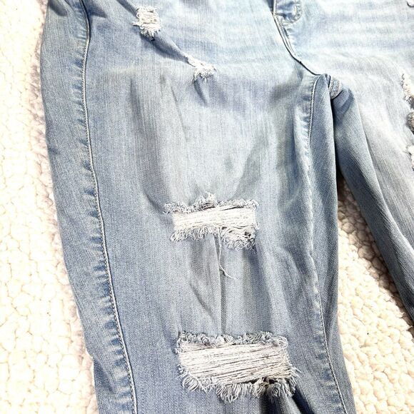Torrid Jeans Women’s Size 18 (Actual 37x22) Crop Bombshell Skinny Distressed - Picture 7 of 15